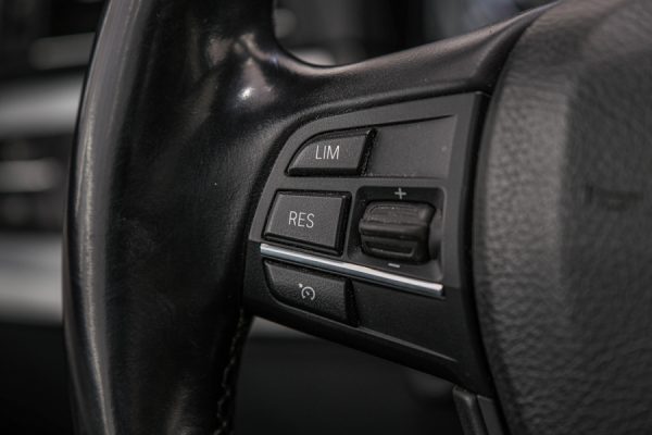 BMW 520 - Image 23