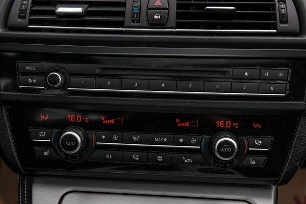 BMW 520 - Image 17
