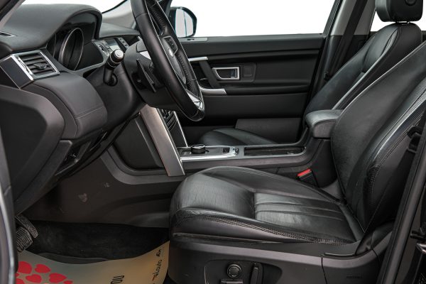 Land Rover Discovery Sport - Image 11