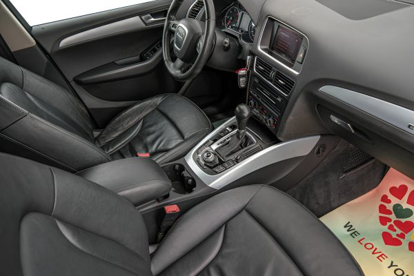 Audi Q5 - Image 16