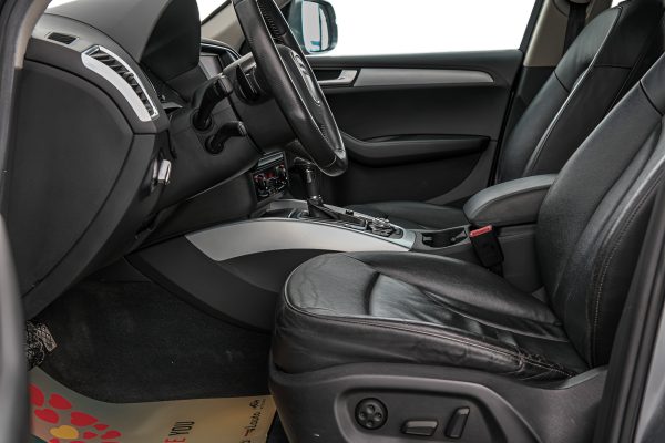 Audi Q5 - Image 12