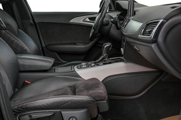Audi A6 - Image 13