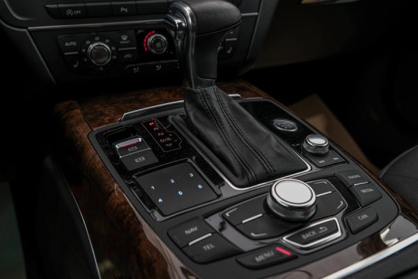 Audi A6 - Image 13