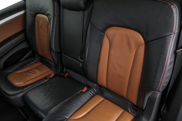 Audi Q7 - Image 26