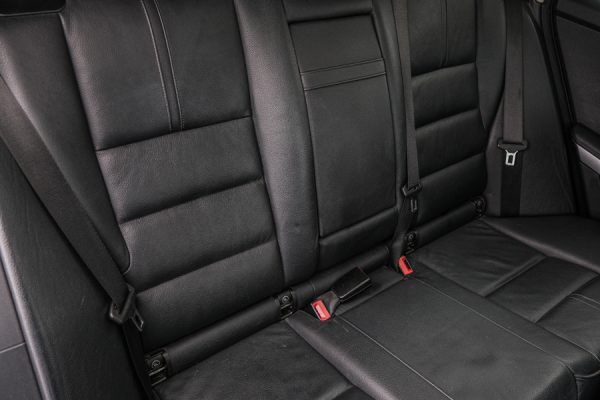 Mercedes-Benz GLK250 - Image 26
