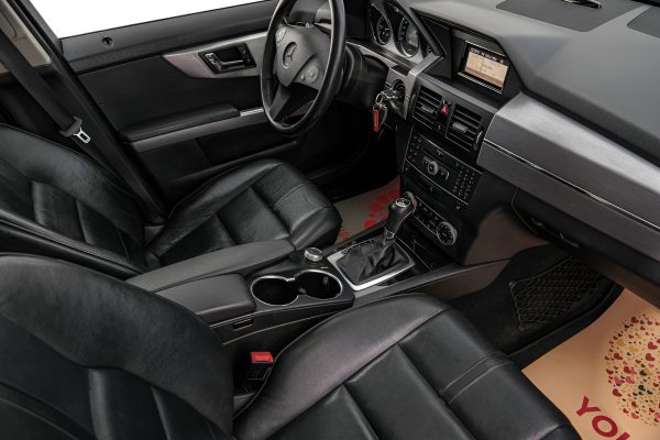 Mercedes-Benz GLK250 - Image 18