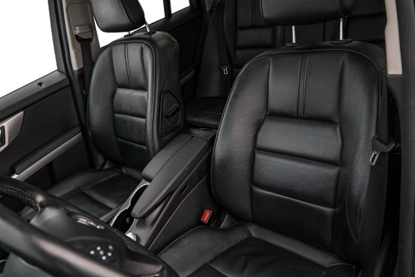 Mercedes-Benz GLK250 - Image 11