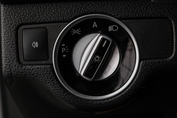 Mercedes-Benz GLK250 - Image 9