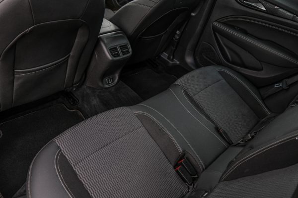 Opel Insignia - Image 20