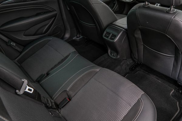 Opel Insignia - Image 19