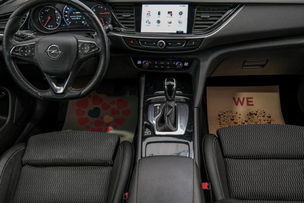 Opel Insignia - Image 18