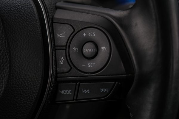 Toyota Corolla - Image 19