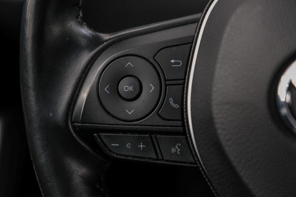 Toyota Corolla - Image 18