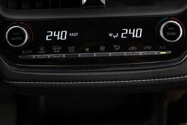 Toyota Corolla - Image 16