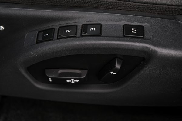 Volvo XC60 - Image 9