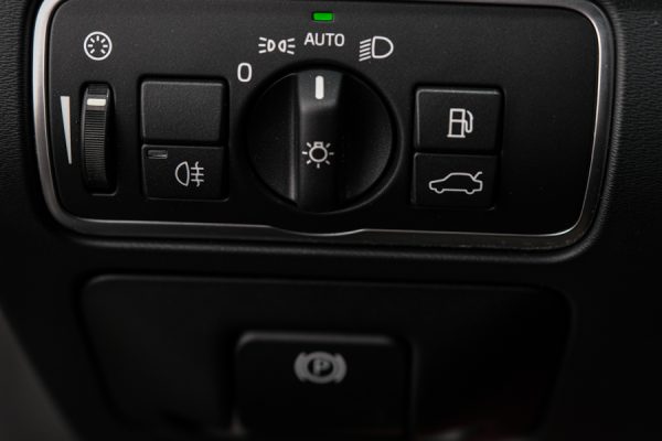 Volvo XC60 - Image 8