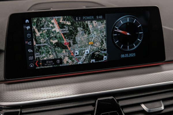 BMW 520 - Image 10