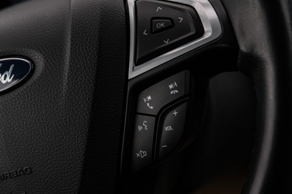 Ford Mondeo - Image 14
