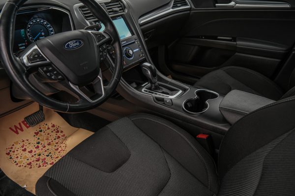 Ford Mondeo - Image 12