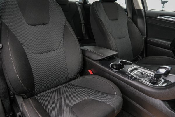 Ford Mondeo - Image 22