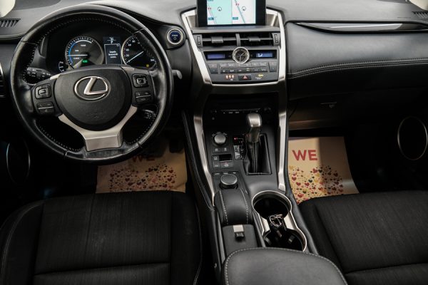 Lexus NX 300 H - Image 20