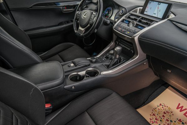 Lexus NX 300 H - Image 13