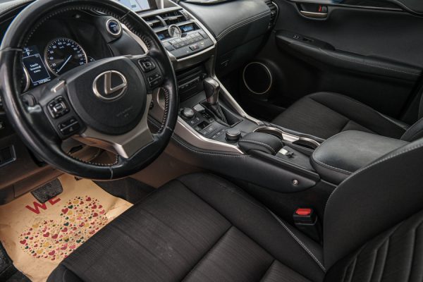 Lexus NX 300 H - Image 11