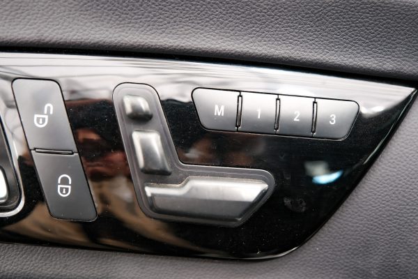 Mercedes-Benz CLS350 - Image 6