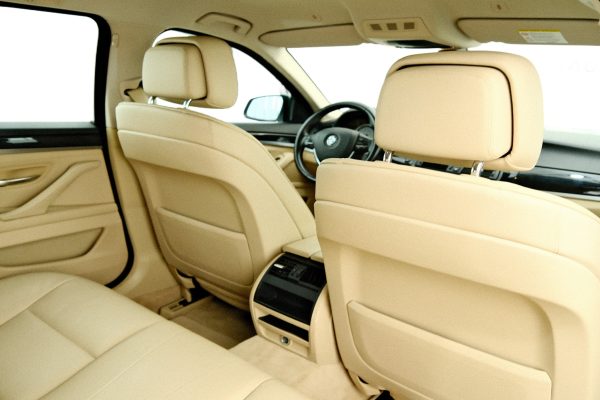 BMW 530XD - Image 25