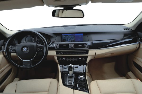 BMW 530XD - Image 7