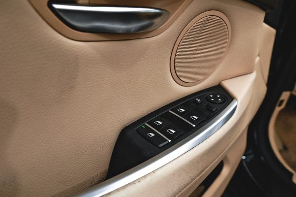BMW 530 Gran Turismo - Image 15