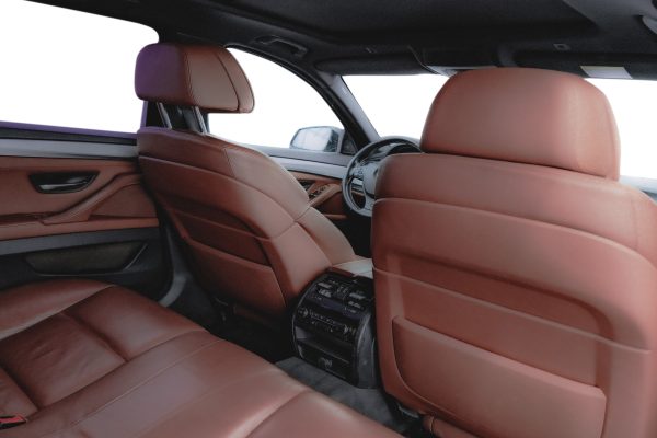BMW 530XD - Image 24