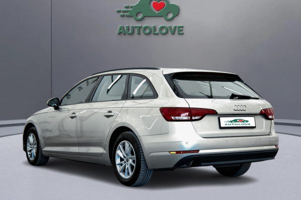 Audi A4 - Image 2