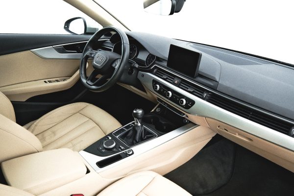 Audi A4 - Image 20