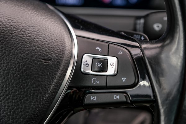 Volkswagen Golf - Image 15