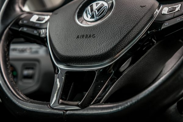 Volkswagen Golf - Image 13