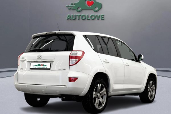 Toyota Rav 4 - Image 4