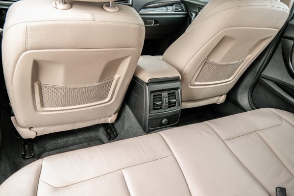 BMW 118 - Image 17