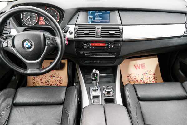 BMW X5 - Image 21
