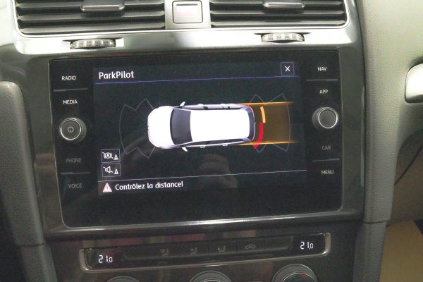 Volkswagen Golf - Image 21