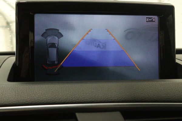 Audi Q3 - Image 30