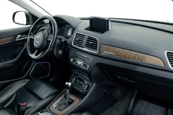 Audi Q3 - Image 25