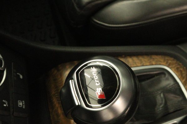 Audi Q3 - Image 13
