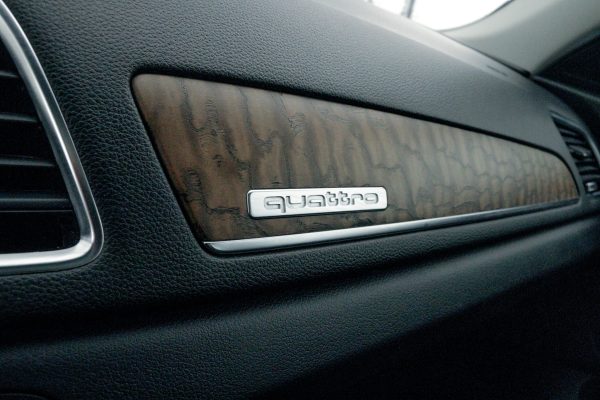 Audi Q3 - Image 8