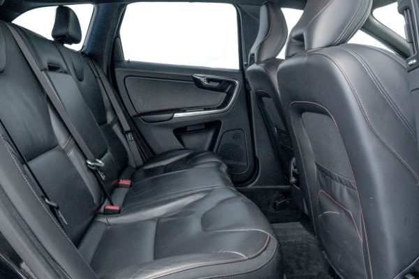 Volvo XC60 - Image 20