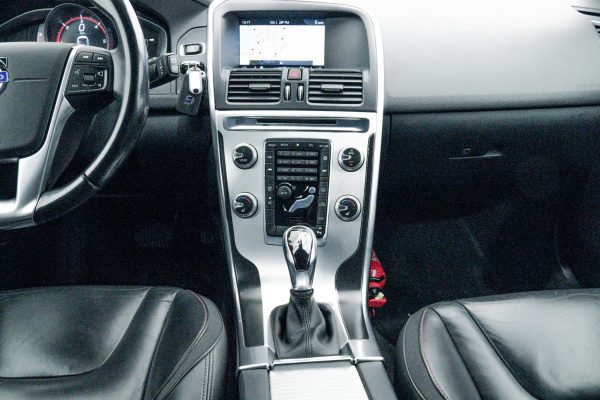 Volvo XC60 - Image 9