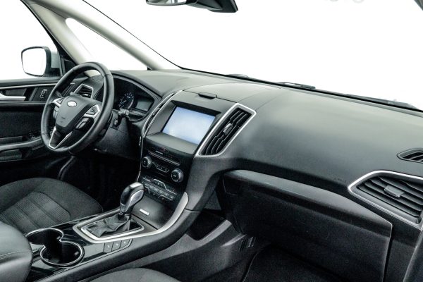 Ford Galaxy - Image 17