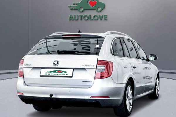 Skoda Superb - Image 4